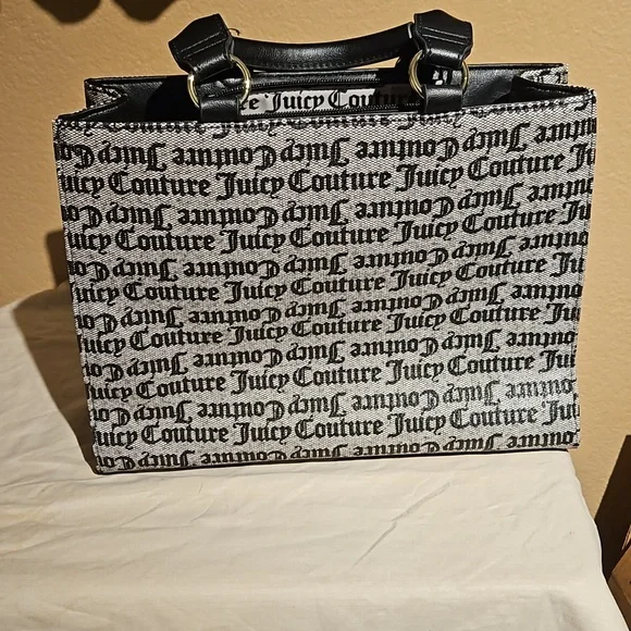 Juicy couture purse - Picture 4 of 13